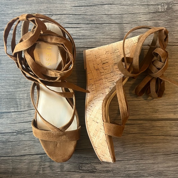 New, unworn Guess Treacy cork platform sandals size 10 - Picture 3 of 10